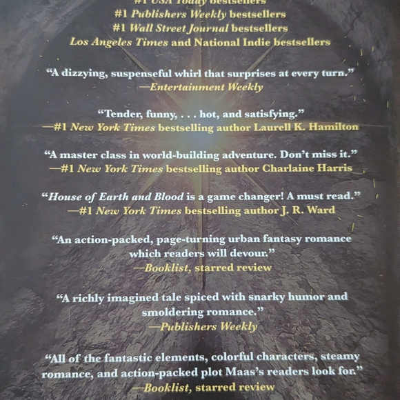 Sarah J. Maas 3 Book Set - Crescent City - Picture 4 of 8